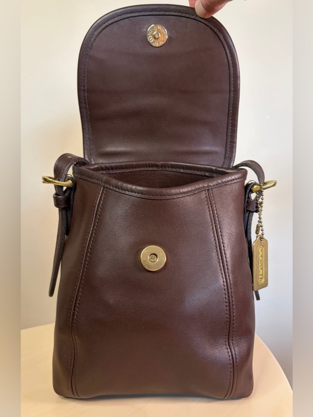 Vintage COACH Soho Small Satchel Flap Mahogany Brown Leather Crossbody 4108 EUC - Picture 7 of 17